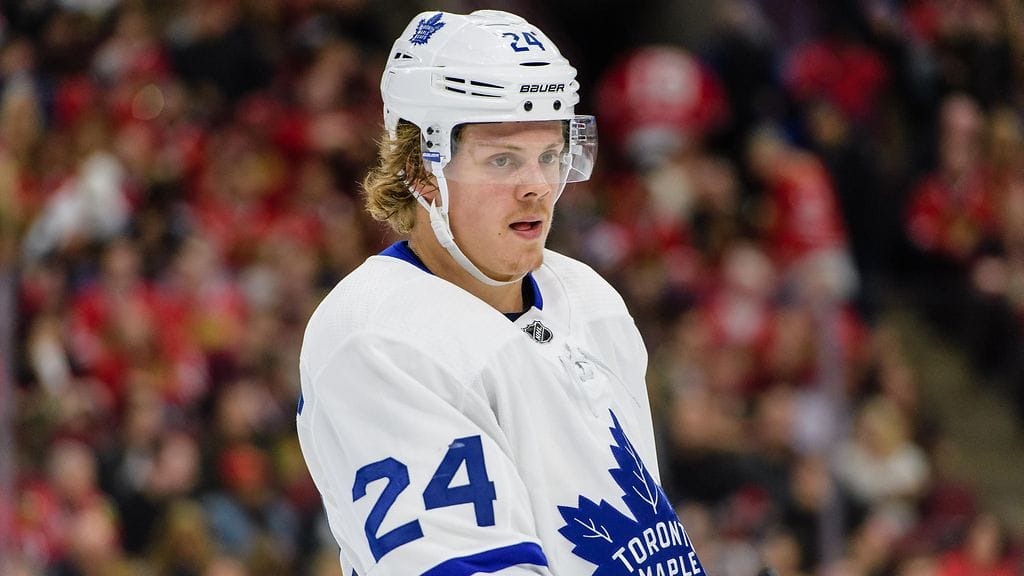 Kasperi Kapanen kiekkoilee Torontossa.