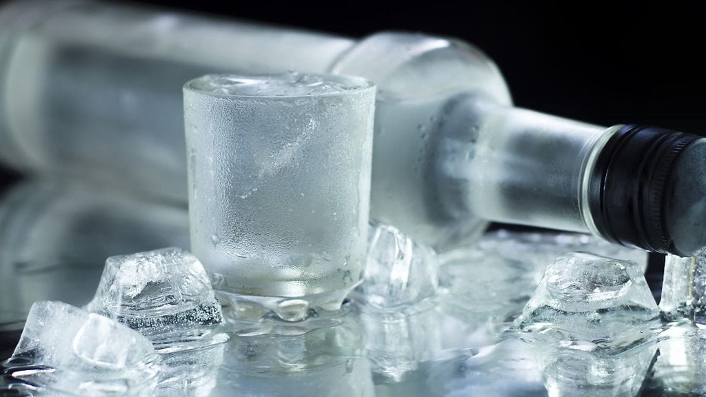 Vodkaa voi Briteissä nauttia nyt myös höyrymuodossa. Kuvituskuva.