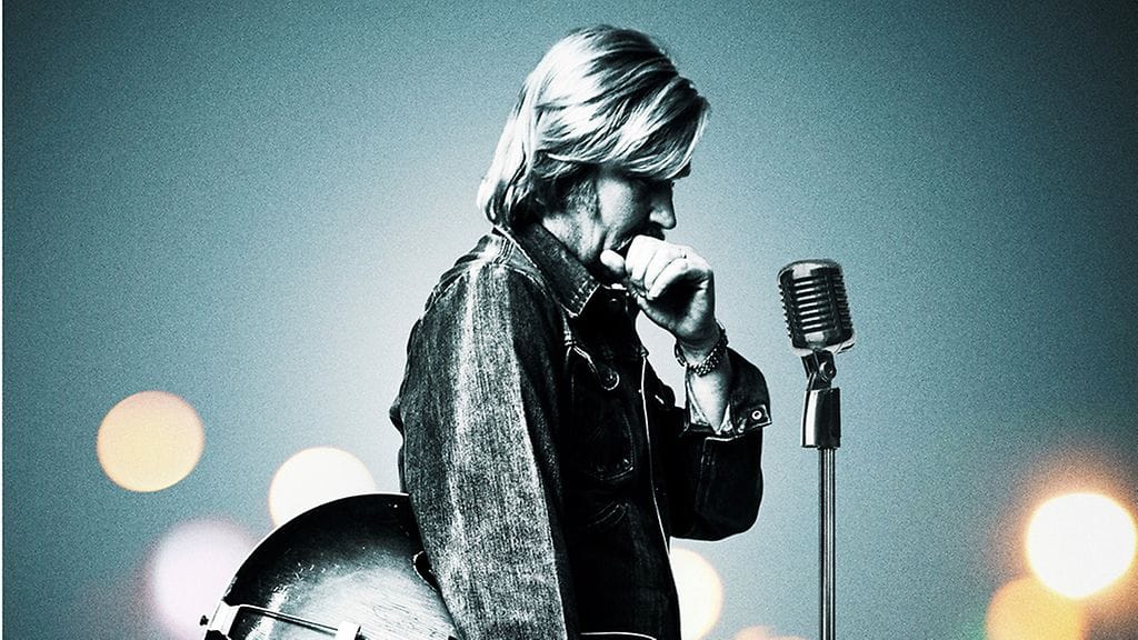 Matti Ristinen näyttelee Kari Tapiota Olen suomalainen -elokuvassa. Kuvassa elokuvan juliste.