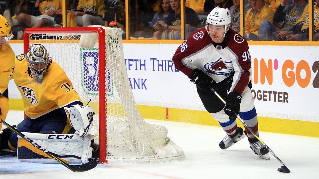 Mikko Rantanen (oikealla) ja Pekka Rinne (vasemmalla) nimettiin mukaan NHL:n tähdistöotteluun.