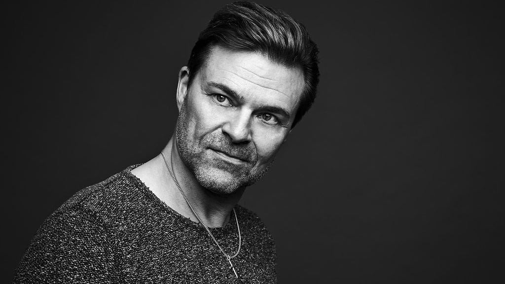 Ressu Redford teki paluun sooloartistina