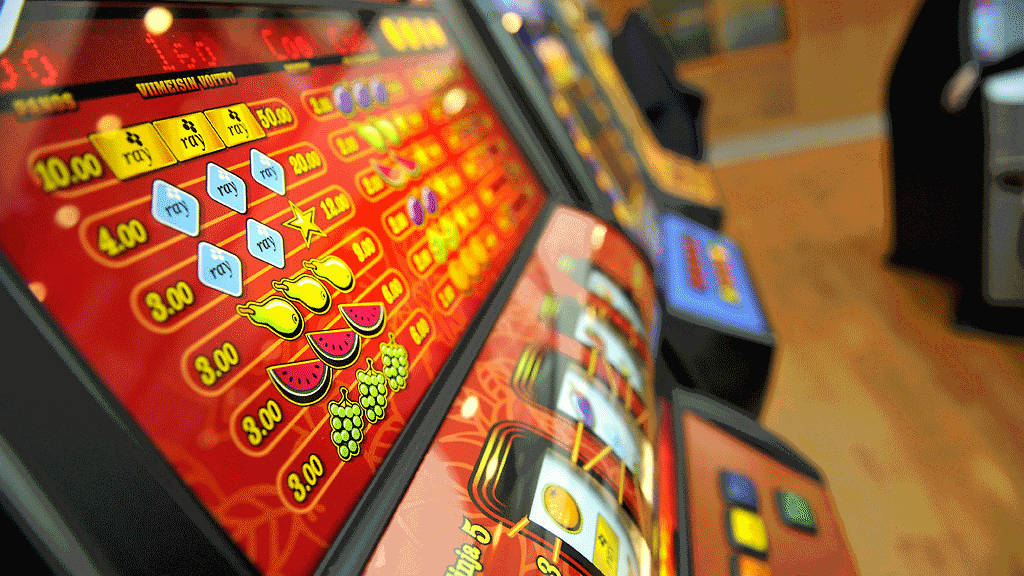 Tekijät käyttivät laitetta, joka radiosignaalin avulla sai koneen antamaan aiheettomia voittoja.