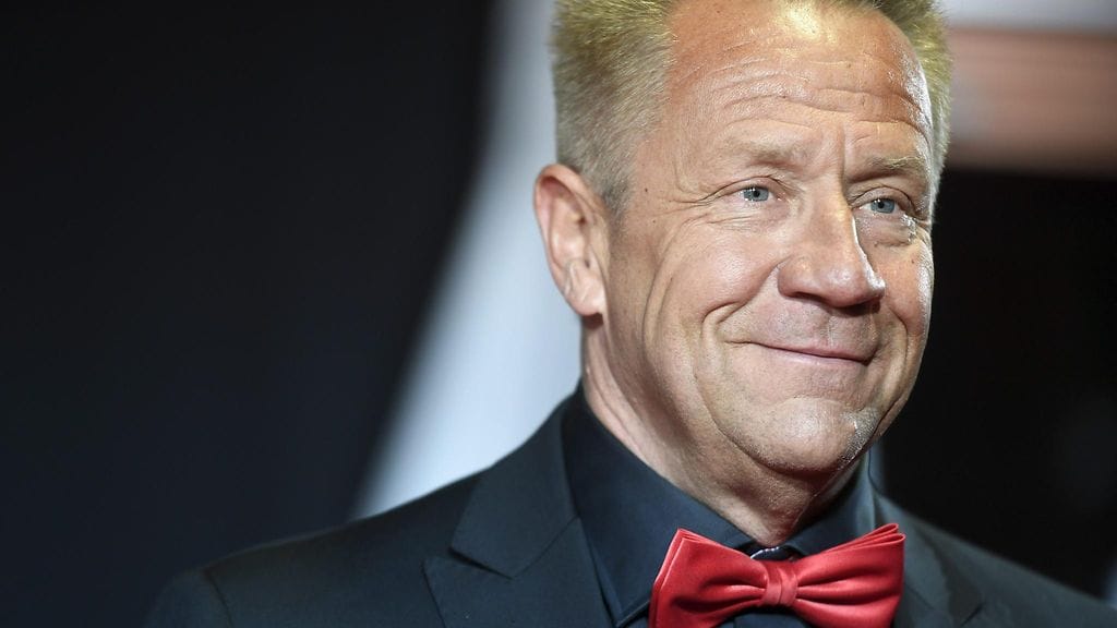 Olli Lindholmia muistetaan keskiviikkona Ässien ja HPK:n välisessä ottelussa.