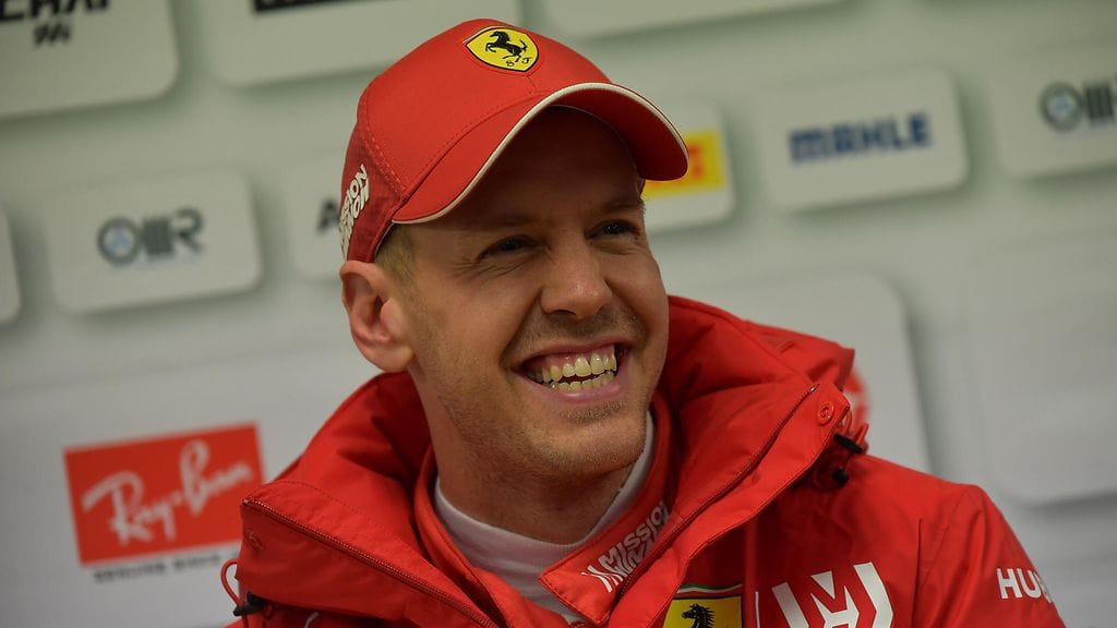 Sebastian Vettelin mukaan Charles Leclercin kanssa puhetta ainakin riittää enemmän kuin Kimi Räikkösen seurassa.