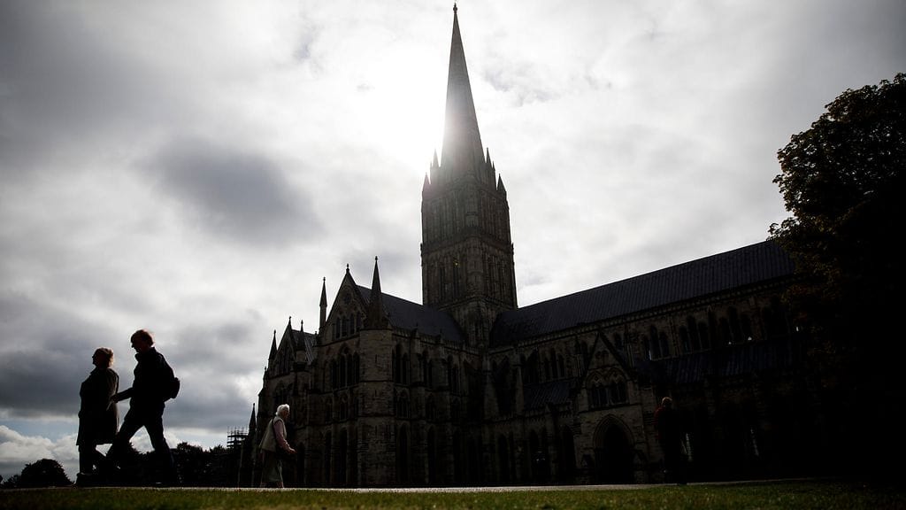 Entinen venäläinen sotilastiedustelija Sergei Skripal ja hänen tyttärensä Julia Skripal myrkytettiin Britannian Salisburyssa viime vuoden maaliskuussa.