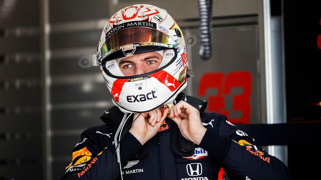 Max Verstappen kävi Kiinan aika-ajojen jälkeen kuumana.