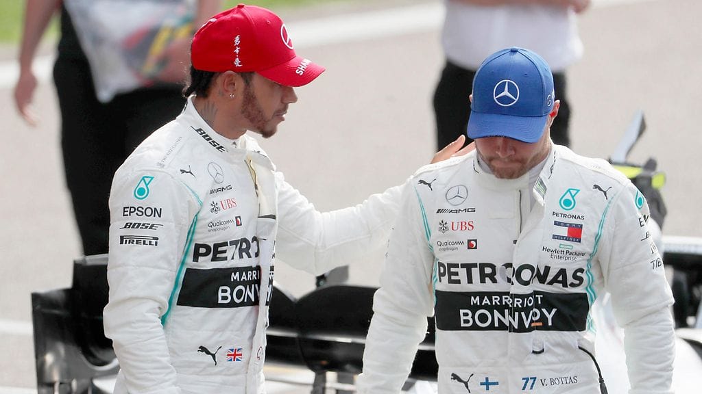 Lewis Hamilton ja Valtteri Bottas ajoivat taas kaksoisvoittoon Kiinassa.