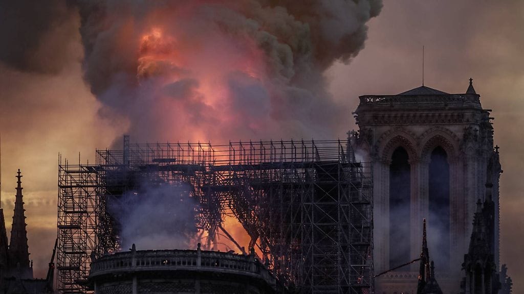 Kuvakooste Notre Dame 10