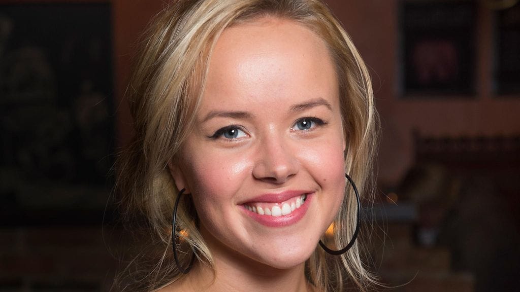 Entinen Salkkarit-tähti julkaisi yhteiskuvan Stranger Things -näyttelijän kanssa.