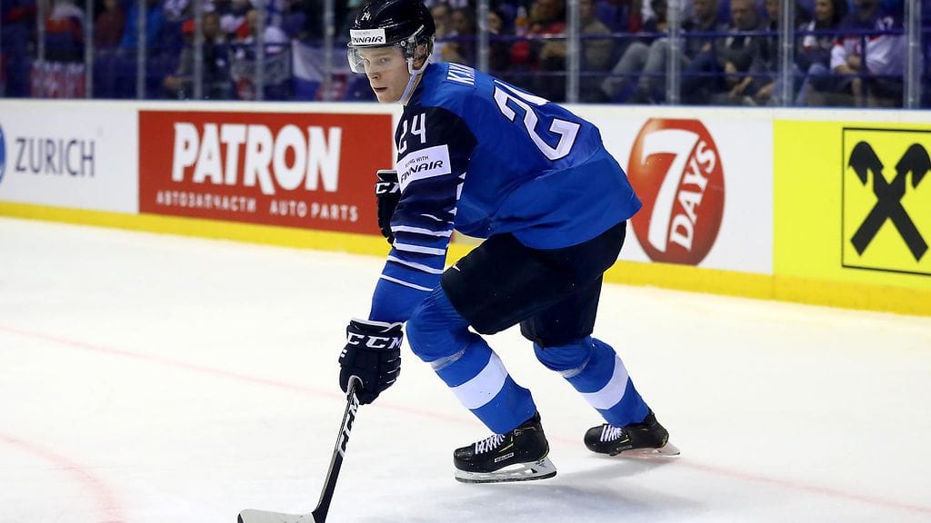 Kaapo Kakko kerää ylistystä Ruotsissa.