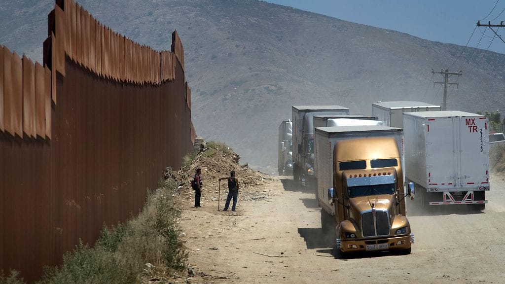 Ministeriön mukaan palkkio maksetaan sen jälkeen, kun siirtolaisen paluu kotimaahan on vahvistettu sovelluksen kautta.