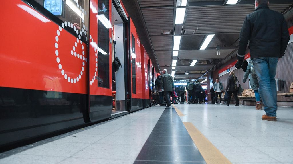 Helsingin tärkein metroasema Rautatientorilla suljetaan ensi kesäksi. Tauko alkaa kesäkuun alussa ja jatkuu elokuun loppuun.