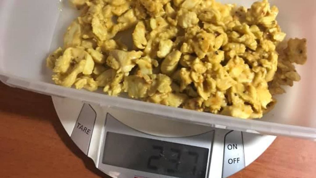 Paiston jälkeen 700 gramman broileripaketeista oli jäljellä vain 237 grammaa.