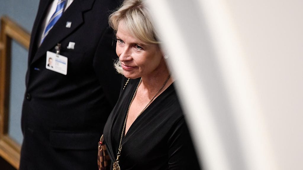 Etyjin parlamentaarisen yleiskokouksen varapuheenjohtaja Pia Kauma (kok.) kaipasi yleiskokoukselle järeämpiä keinoja tuomita Venäjän hyökkäys toiseen Etyj-maahan.