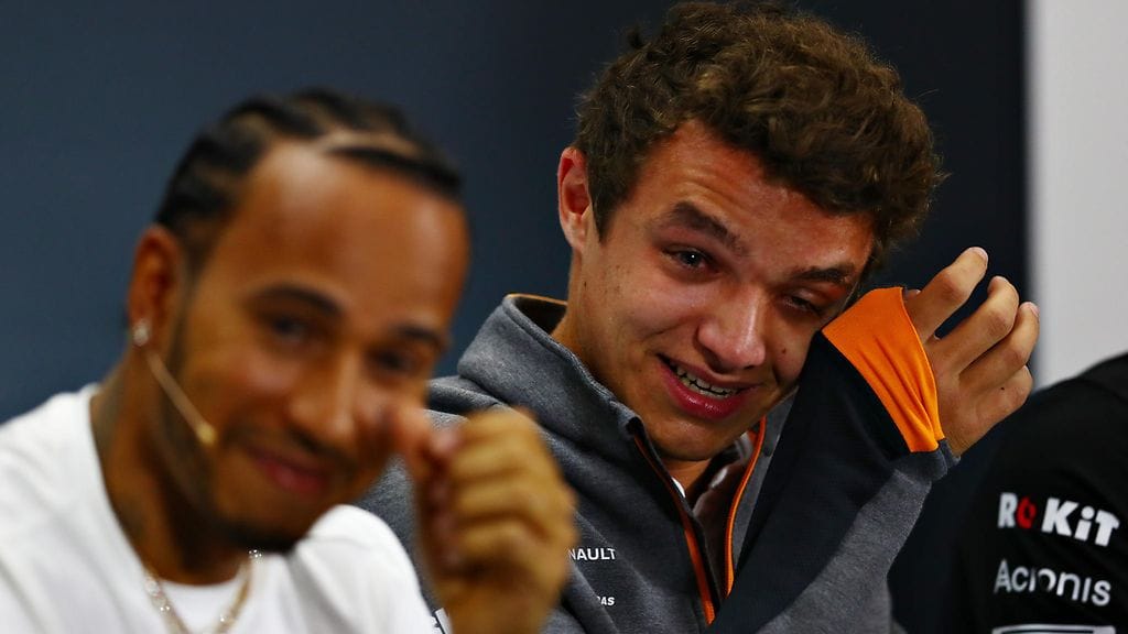 Lando Norrisin paketti levisi pahemman kerran Britannian GP:n lehdistötilaisuudessa.