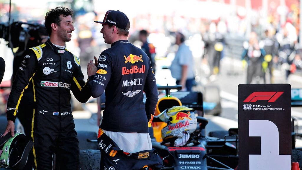 Velikullat Daniel Ricciardo (vasemmalla) ja Max Verstappen (oikealla).