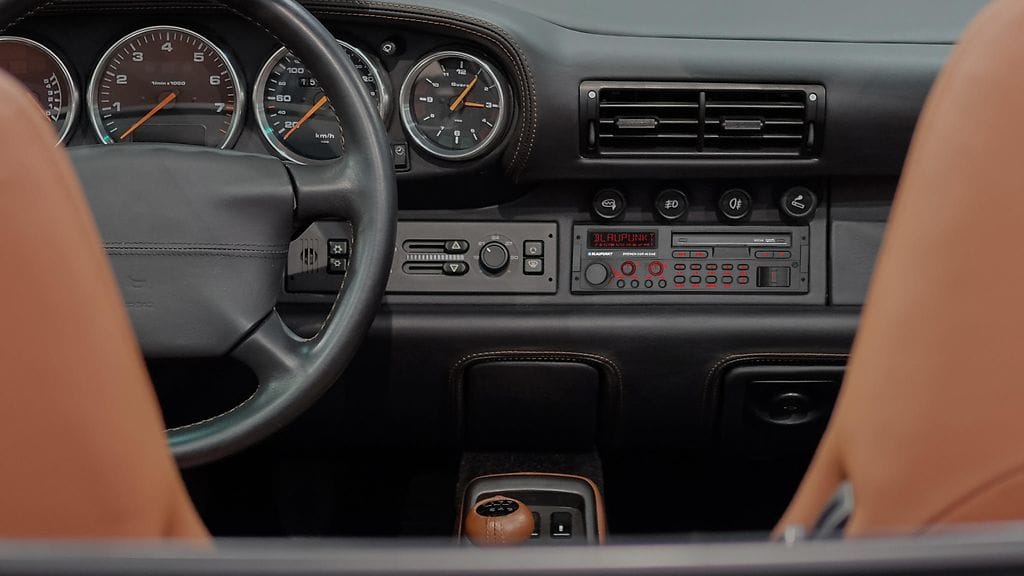 Blaupunkt SQR 46 Bremen DAB on moderni versio 1980-luvun Bremenistä.