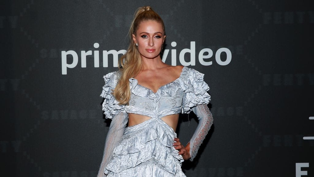 Paris Hilton sokeerasi koirallaan.