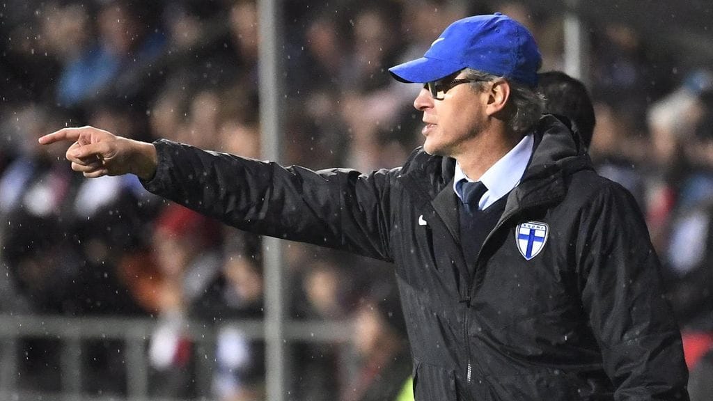 Markku Kanerva ja lippalakki.