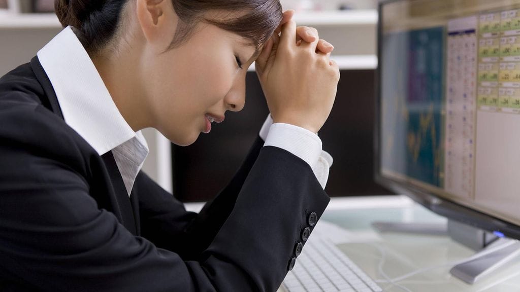 Perinteiset pukukoodit ovat herättäneet keskustelua Japanissa. Naisiin sääntöjä kohdistuu miehiä enemmän.