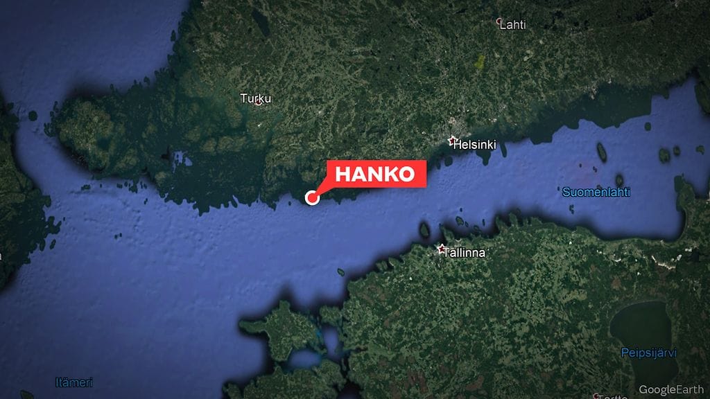 Törmäys sattui Hankoniementiellä lähellä Kirkkotien risteystä.