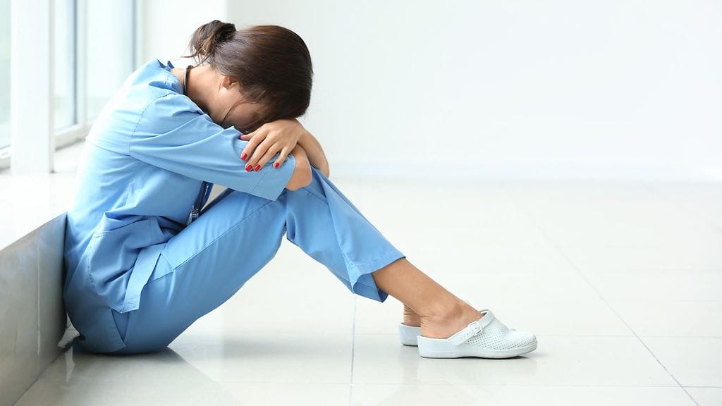 Aviomies ymmärsi, ettei hänen vaimonsa työtä arvosteta tarpeeksi. Kuvituskuva.