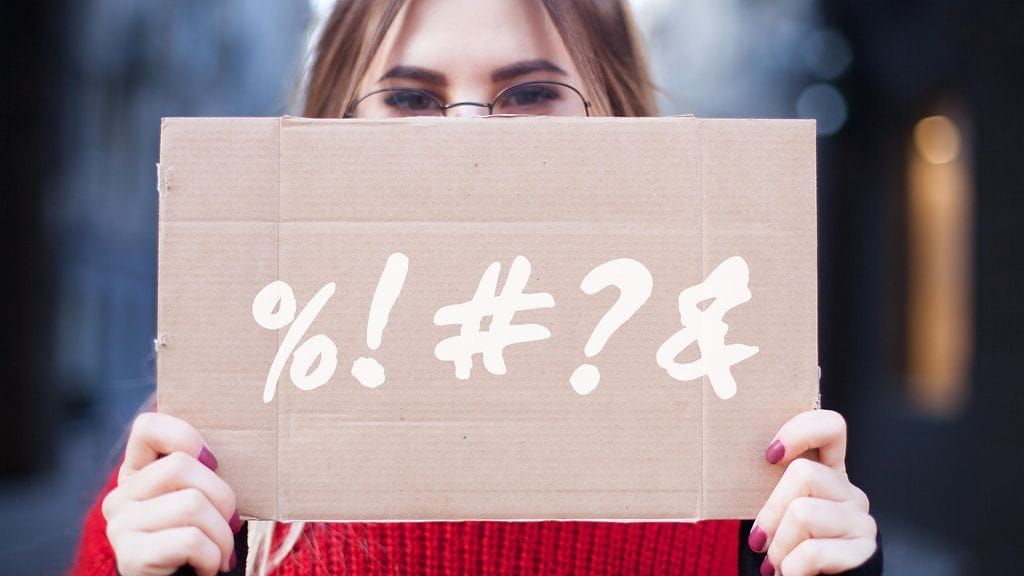 Angie Yen alkoi nielurisaleikkauksen jälkeen puhua vieraalla aksentilla.