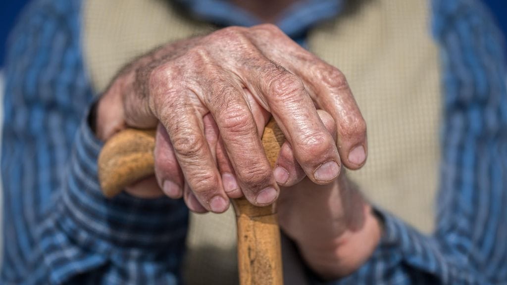 87-vuotias Wisconsinissa asuva suolistosyöpää sairastava Norbert Schemm joi viime keskiviikkona 20. marraskuuta viimeisen oluen yhdessä vaimonsa ja poikiensa kanssa.