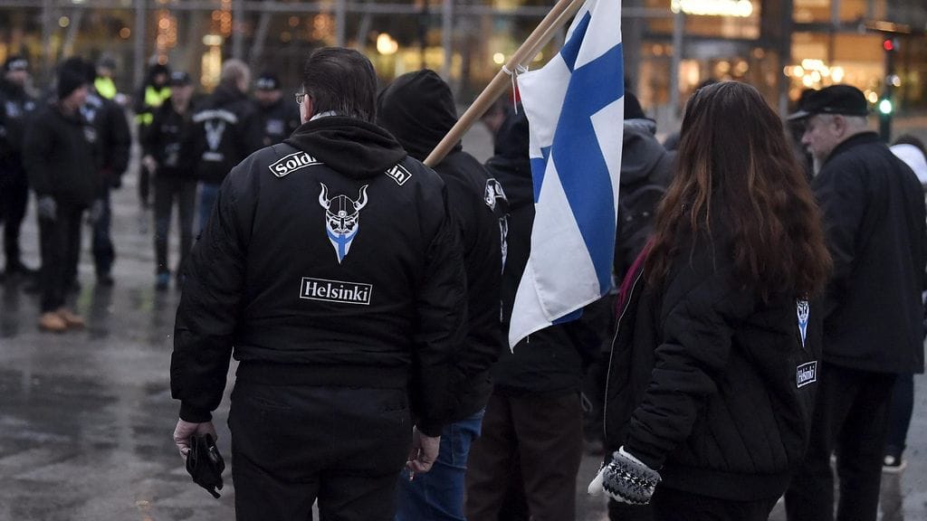 Keskusrikospoliisi ryhtyy selvittämään äärioikeistolaisen Soldiers of Odin -ryhmän mielenosoitusta itsenäisyyspäivänä.