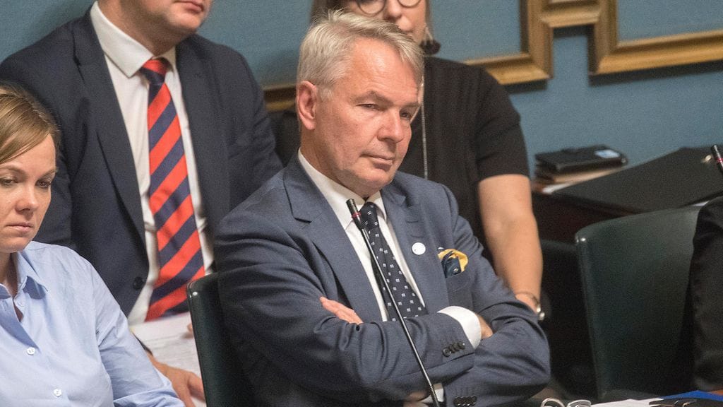 Ulkoministeri Pekka Haavisto eduskunnan ministeriaitiossa lokakuussa.