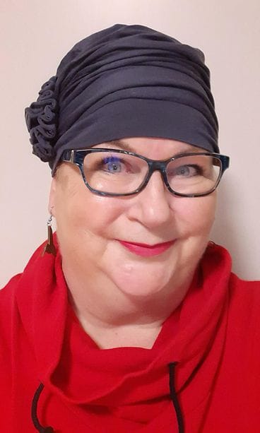 mervi varjola huivi päässä