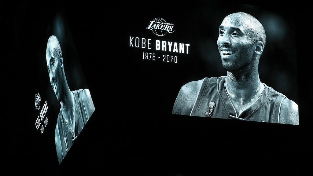 Kobe Bryantin muistoa kunnioitettiin myös ennen Dallas Starsin ja Tampa Bay Lightningin välisen NHL-ottelun alkua.