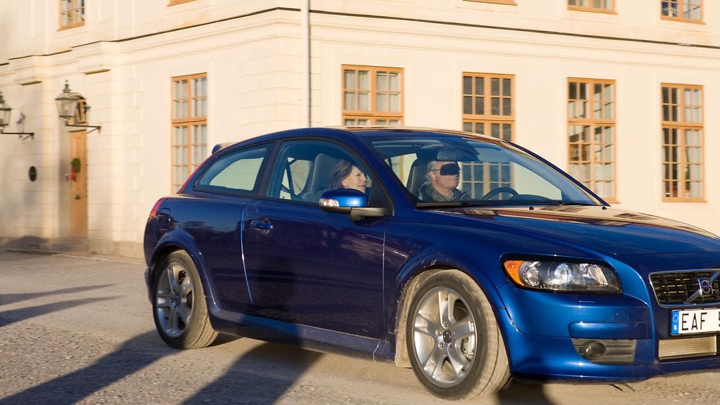 Silvia ja Kaarle Kustaa autossa