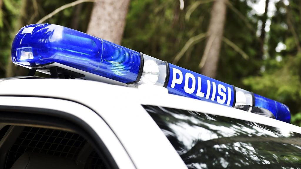 Kaksi loukkaantui vakavasti kolmen auton törmäyksessä Kaavilla. Poliisi tutkii tapausta törkeänä liikenneturvallisuuden vaarantamisena. Kuvituskuva.