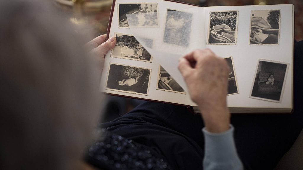 Kotikäyntiä ei kuitenkaan pidetty kiireellisenä vielä siinäkään vaiheessa, kun huoli-ilmoituksen tekijä arvioi, ettei 90-vuotias asiakas pysty lainkaan huolehtimaan asioistaan ja tarvitsee apua asumisensa järjestämiseen.