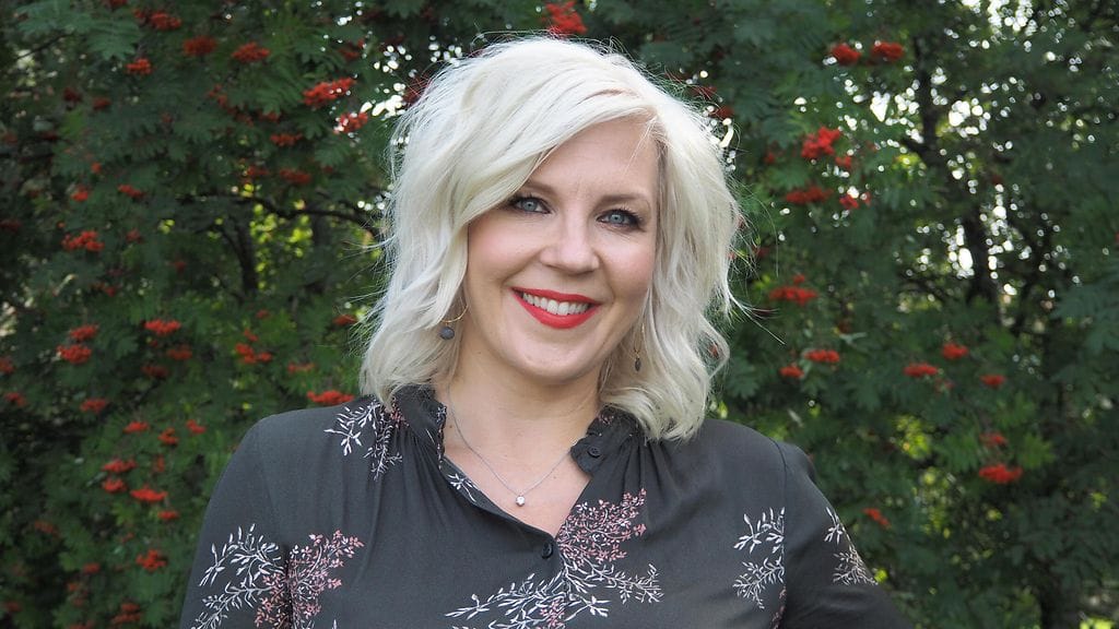 Vappu Pimiä järjesti ystävilleen tyttöjen illan.