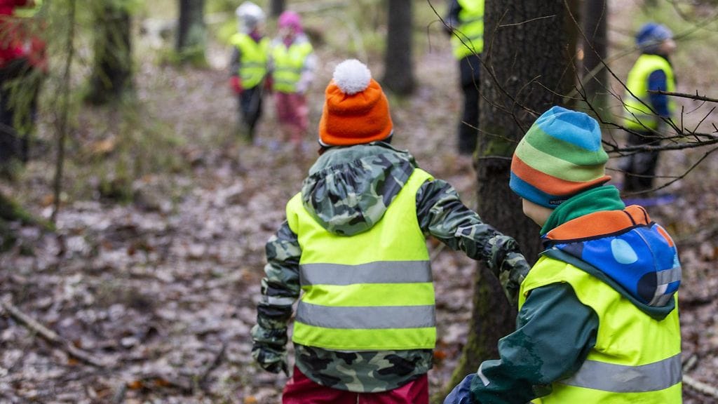 Varhaiskasvatuksen sosionomi huolehtii muun muassa siitä, että perhe löytää tarvittaessa oikeiden tukipalveluiden pariin.