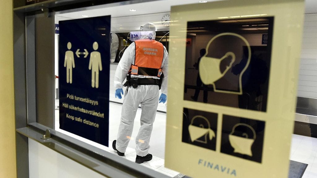 LK, 11.8.20, Skopja, lentokone, Turku, lentokenttä, lentoasema, korona, koronavirus, 3