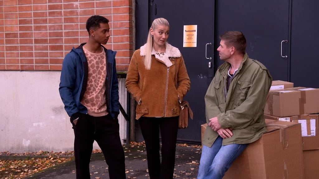 3911 02 linda benjamin kari