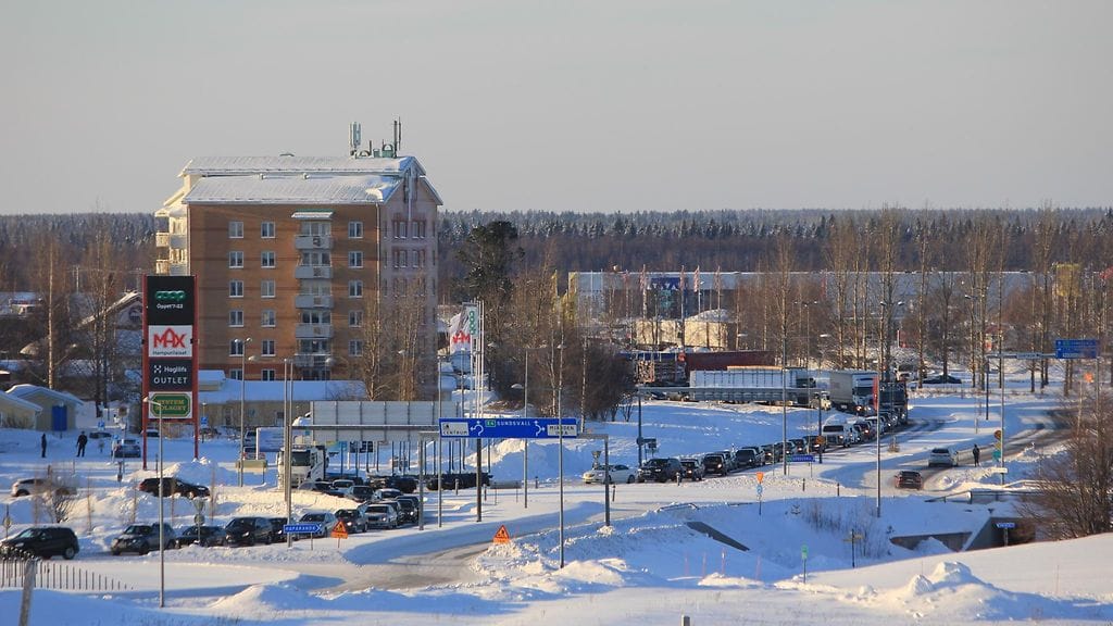 Kuvassa Haaparannan ja Tornion raja.