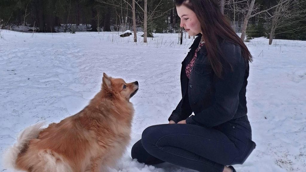 Ruusu Heikura ja Julius-koira 1