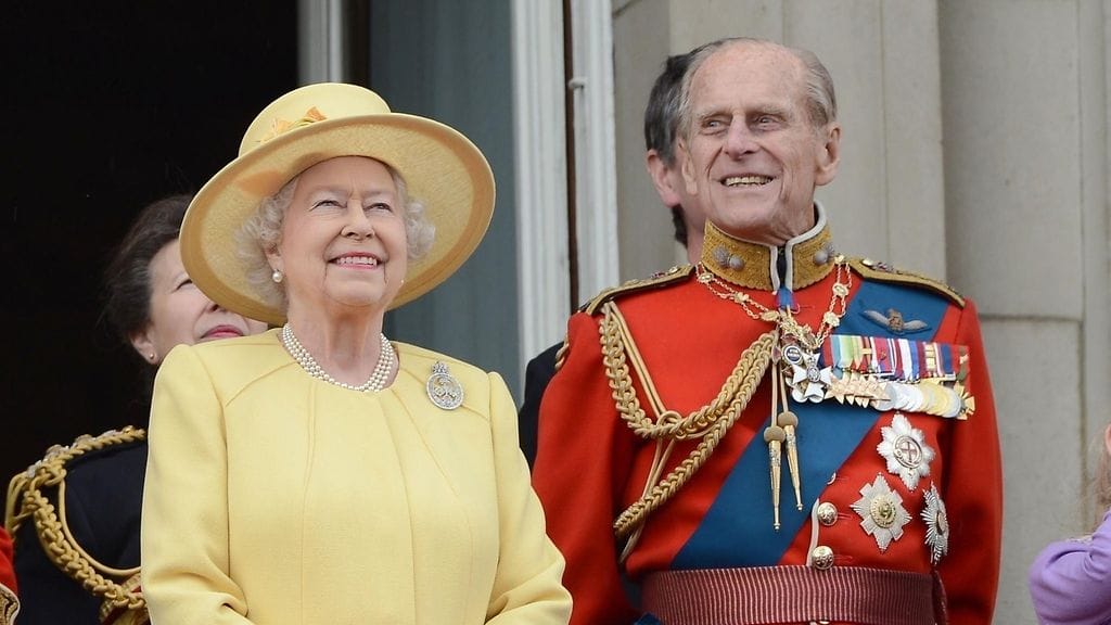 Kuningatar Elisabet ja prinssi Philip kutsuivat Pertti Salolaisen vaimoineen yökylään Windsorin linnaan.