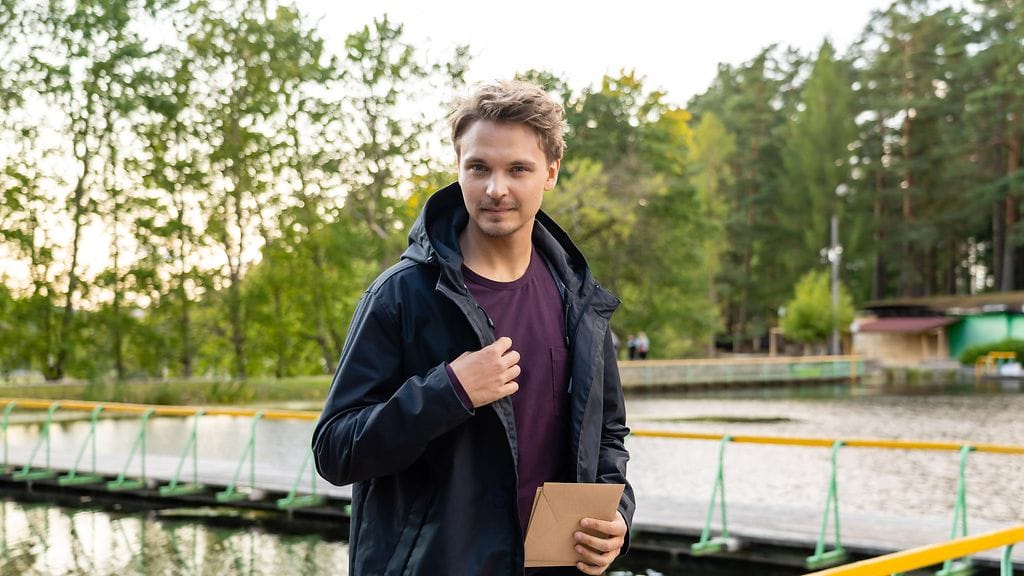 Myyra_S2_eps9_018_roopesalminen