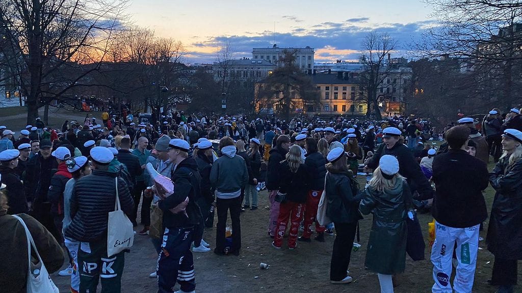 Sinebrychoffin puisto vappu 2021 lähi