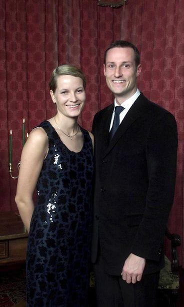 AOP Mette-Marit ja Haakon kihlautuivat 2000