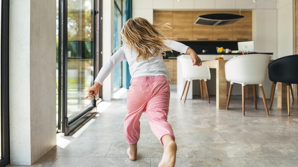 Lapsen nopea toiminta saattoi pelastaa kodin. Kuvituskuva.