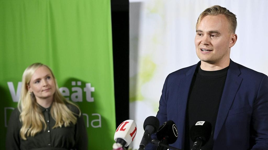 Atte Harjanne vihreiden puoluekokouksessa.