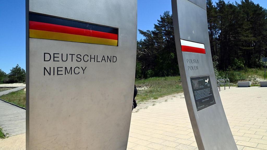 Saksa tiukensi rajasäännöksiään uuden hallituksen aloittaessa toimintansa viime kuussa. Kuva on Puolan ja Saksan rajalta.