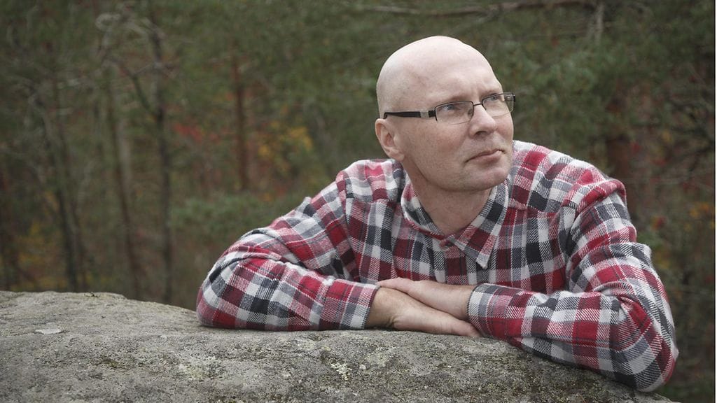 Vuorikiipeilyssä loukkaantunut Sami Ylämurto Pyynikin kallioilla Tampereella 13. lokakuuta 2021.