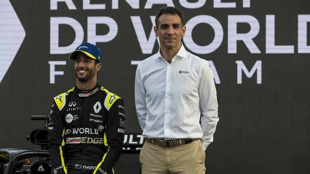 Daniel Ricciardo (vas.) ajoi vielä viime F1-kaudella Cyril Abiteboul'n alaisuudessa Renault'lla ja ylsi tuolloin kahdesti palkintokorokkeelle.